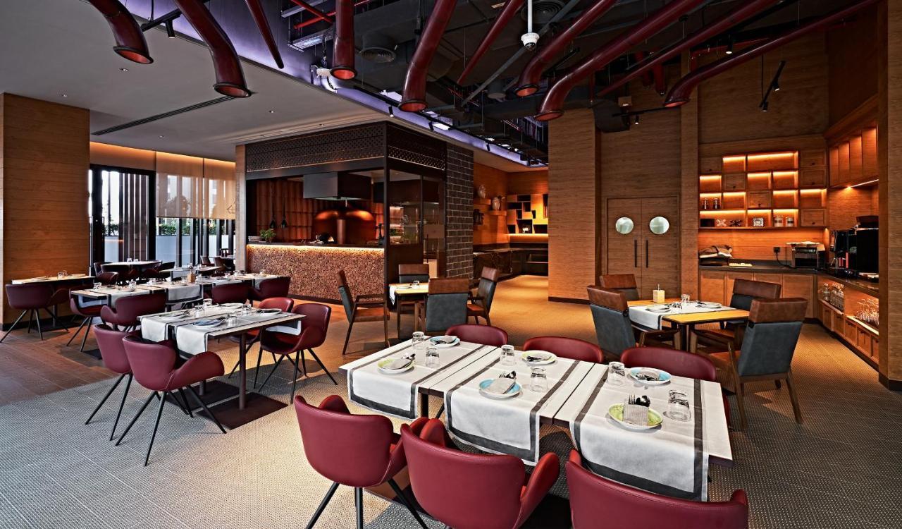 Revier Hotel Dubai Exterior photo