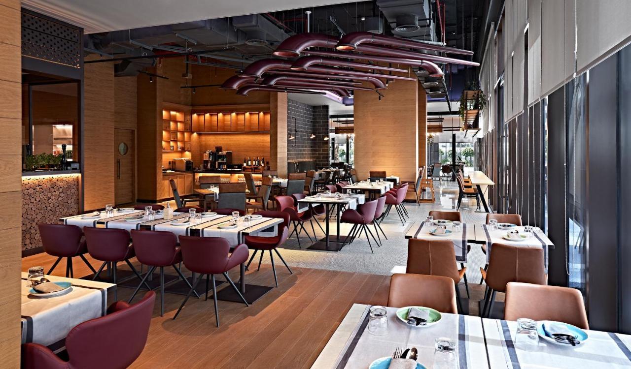 Revier Hotel Dubai Exterior photo